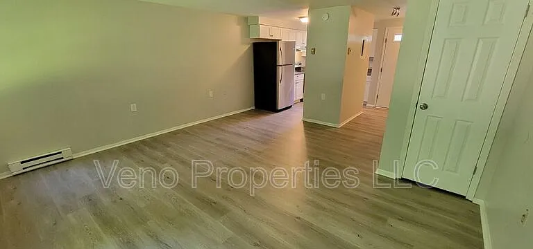 40 McIntyre St #B2 — Photo 12