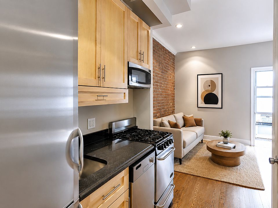 1st image of 202 E 13th St APT 4B
