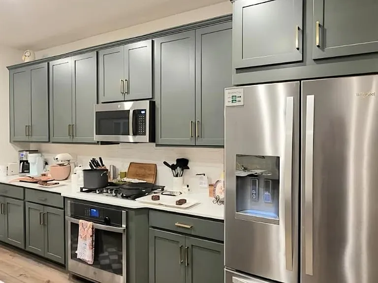 221 Travis Ln — Photo 8