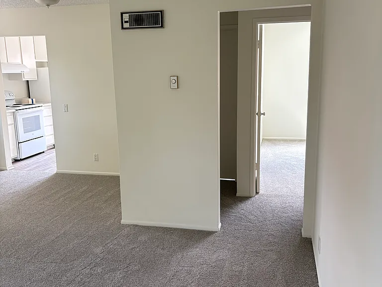 551 W Pueblo St #13 — Photo 14