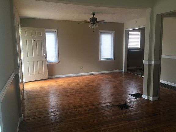 4th image of 4606 Young Ave