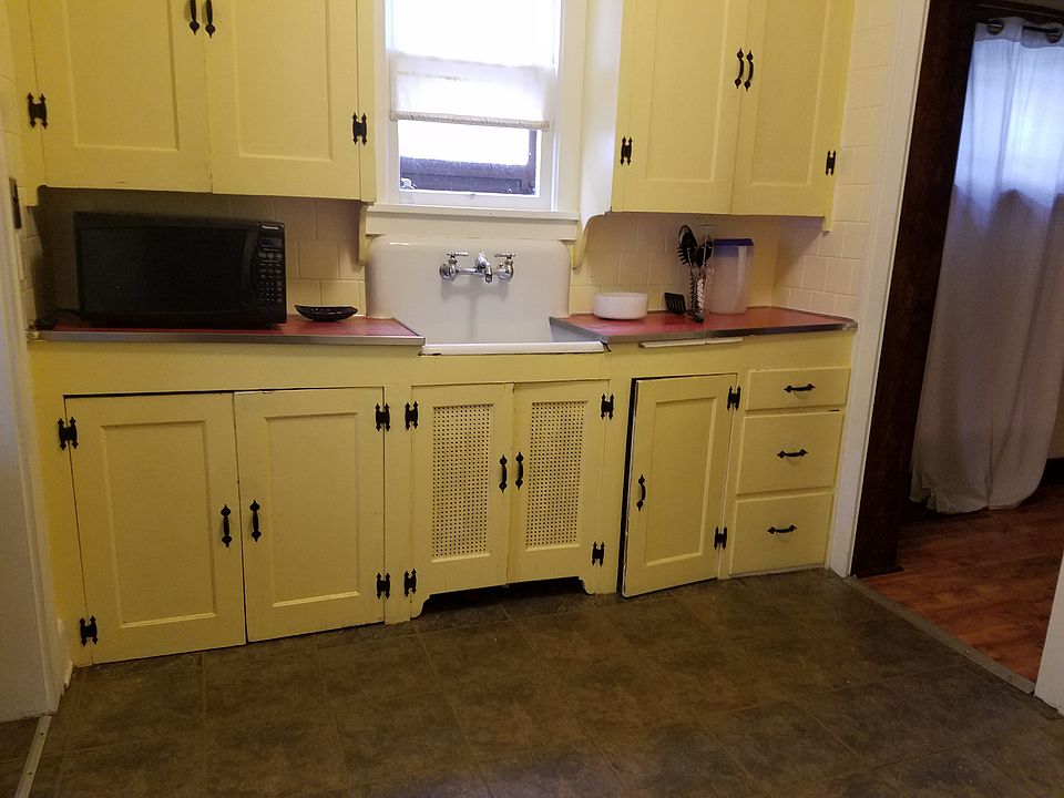 1st image of 3457 W 95th St