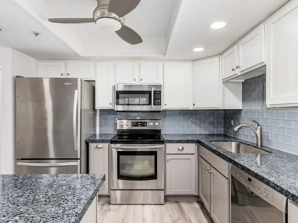 7950 E Camelback Rd Unit 305, Scottsdale, AZ 85251