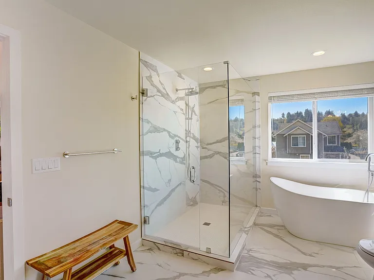 124 Homer Ave SW — Photo 17