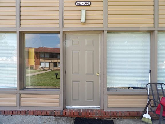 3rd image of 303 Forest Hill Dr #3-03