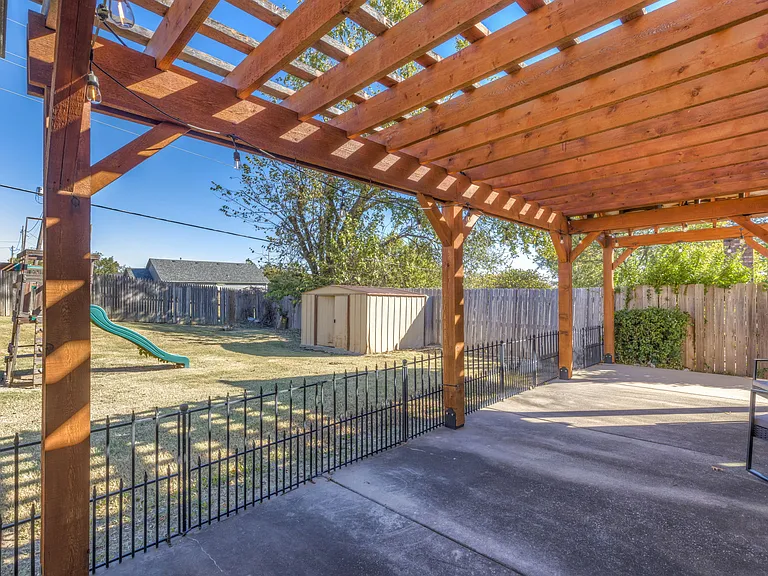 2909 W 61st Pl S — Photo 89