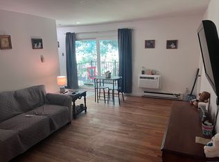 1622 Farmington Ave APT 4, Farmington, CT 06085