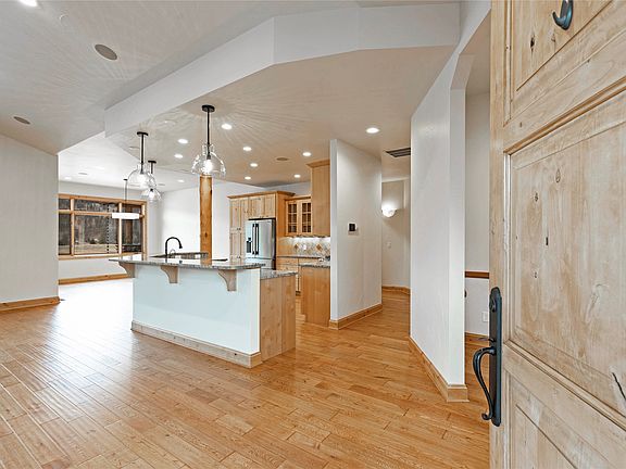 4th image of 5401 Canyon River Rd