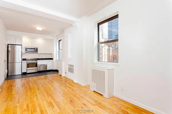 Rented by Town Residential | media 30