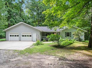 22336 Ireland Rd, South Bend, IN 46614