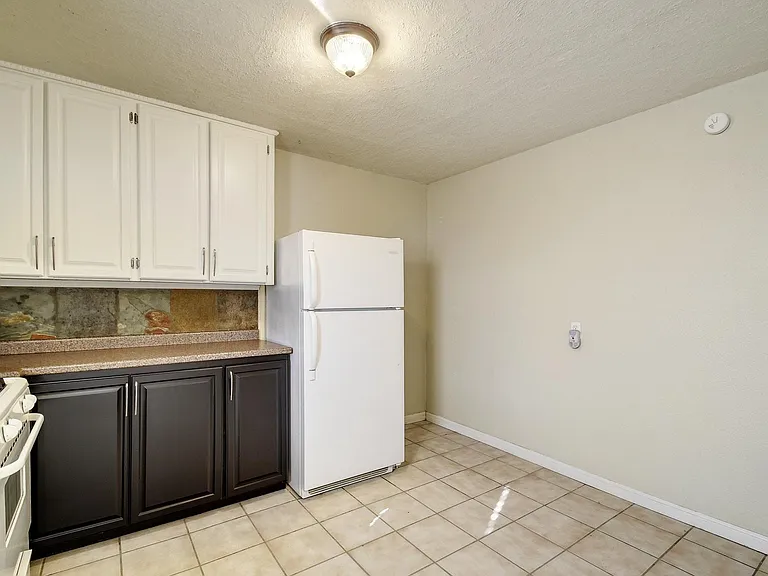 1704 E M Franklin Ave #C — Photo 9