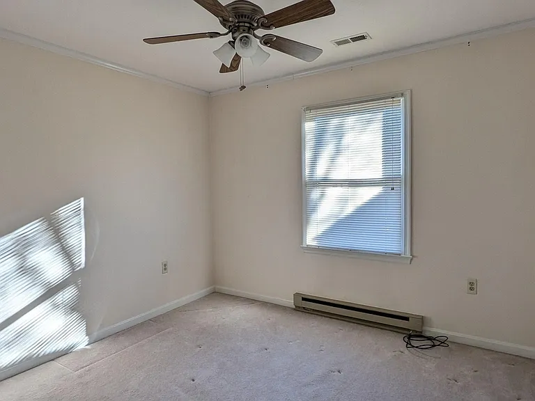 150 Nightingale Ave — Photo 9