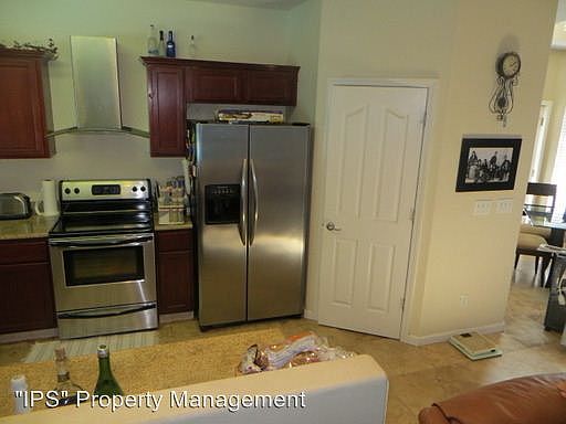 5th image of 895 E Brighton Ln
