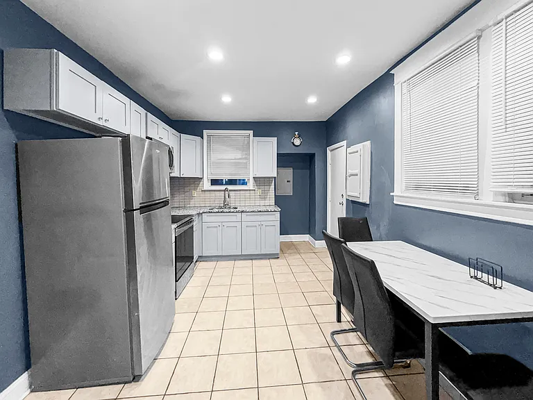 4644 G St #1 — Photo 5