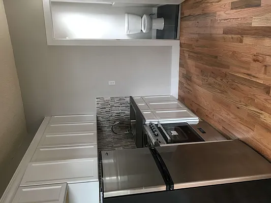 Rented by Zeetex Realty Corp | media 15