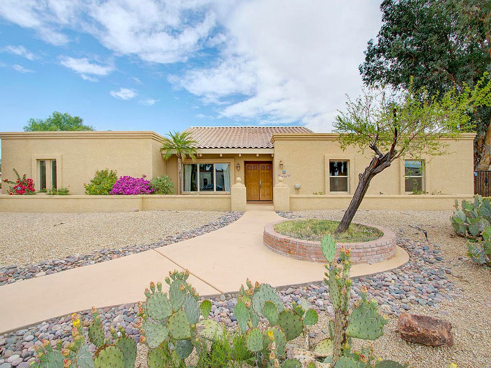 1st image of 5702 E Windrose Dr