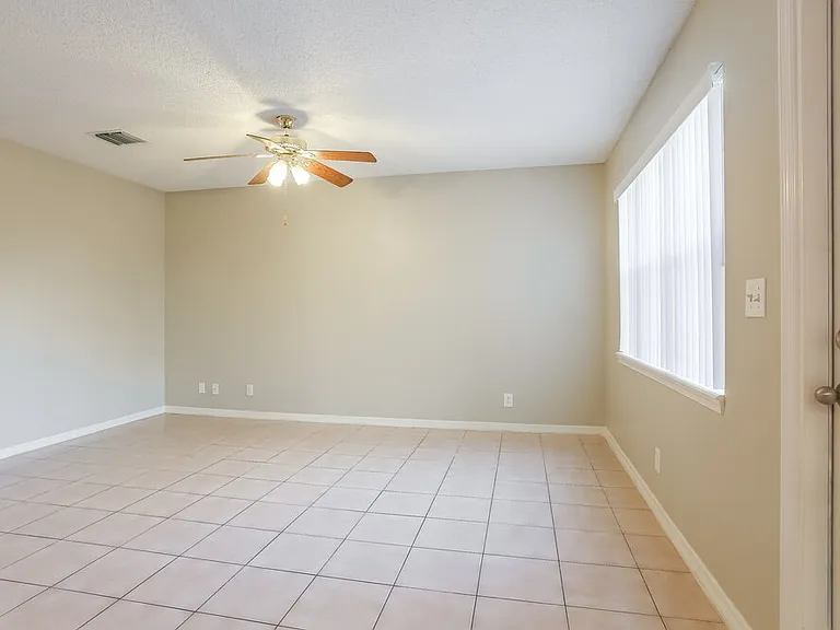 7304 Nautica Way — Photo 9