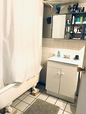 Rented by In Haus LLC | media 26