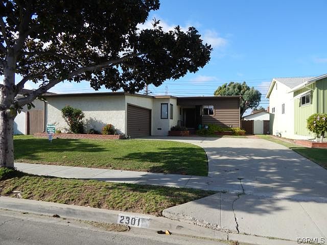 2nd image of 2301 W 178th St