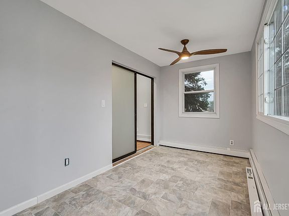 3rd image of 304 N Park Ave