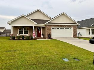 117 Longleaf Ln, Enterprise, AL 36330