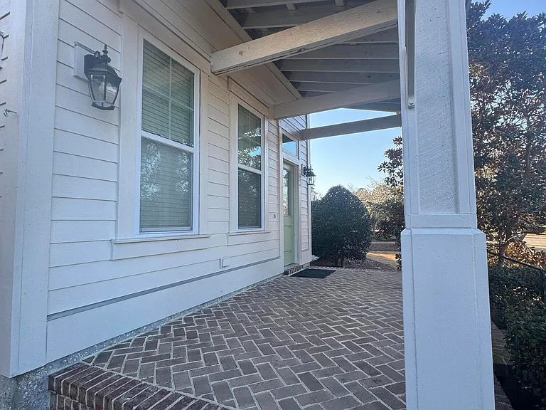 819 Meadowsweet Ln — Photo 35