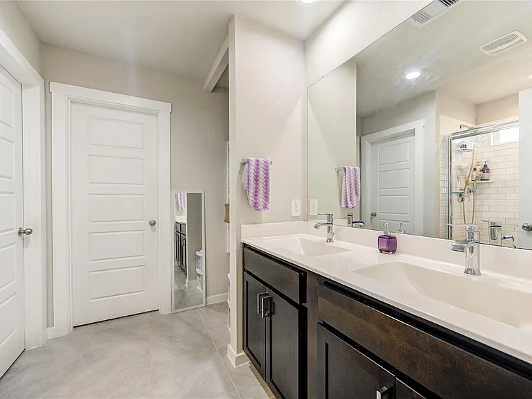 12539 Colchester Creek Ct — Photo 18