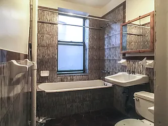 Rented by Sheila M Apfel, LREB