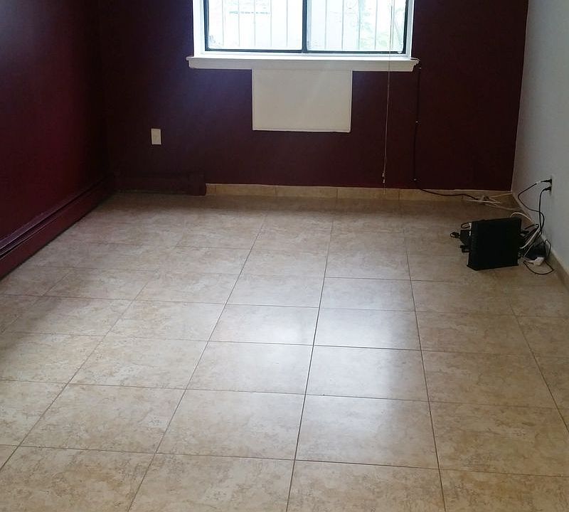 2nd image of 4609 Astoria Blvd APT 1