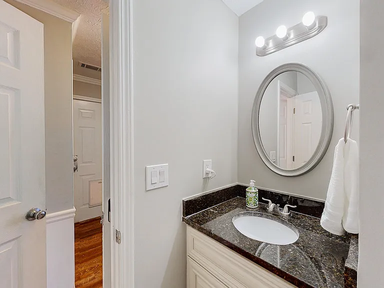 Fawn Valley Dr — Photo 9