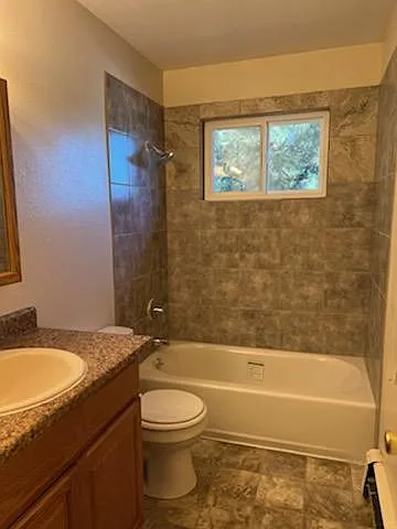 1633 Gaylord Ave — Photo 1