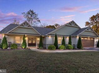 7825 Appletree Rd, Pasadena, MD 21122