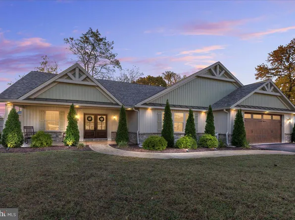 7825 Appletree Rd, Pasadena, MD 21122