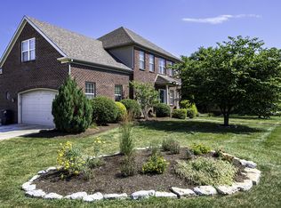 1029 Cedar Ridge Ln, Versailles, KY 40383