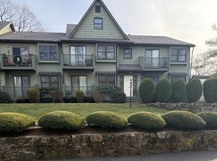 462 Glendale Ave UNIT 20, Bridgeport, CT 06610