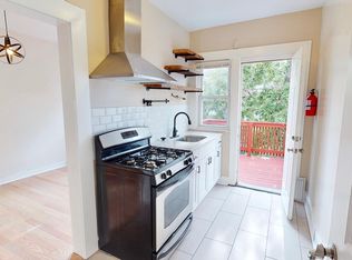 1154 Abbey Pl NE #1, Washington, DC 20002