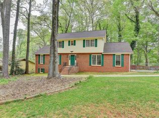48 Stone Valley Dr, Lilburn, GA 30047