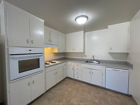 4th image of 3949 Starview Dr APT 1