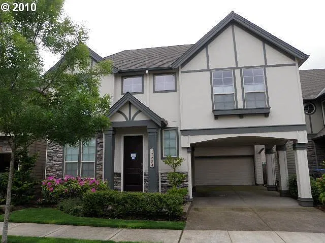 3 bed, 2.5 bath, 2552 sqft, $3,250 — Photo 1