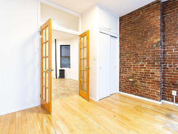 3rd image of 338 E 5th St APT 8