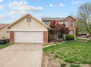 117 Barrington Dr, Saint Peters, MO 63376