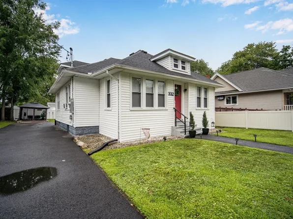 332 Newton St, South Hadley, MA 01075