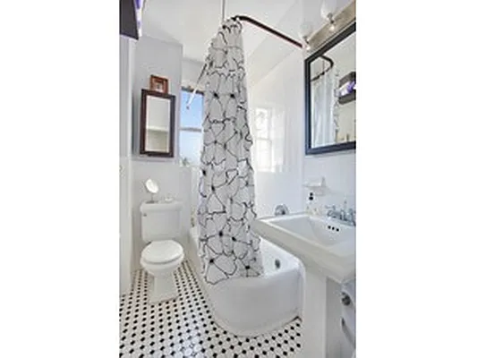 Sold by Corcoran | media 24