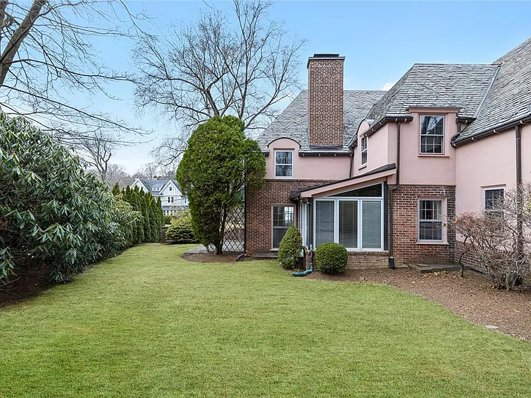 6 Fox Meadow Rd — Photo 19