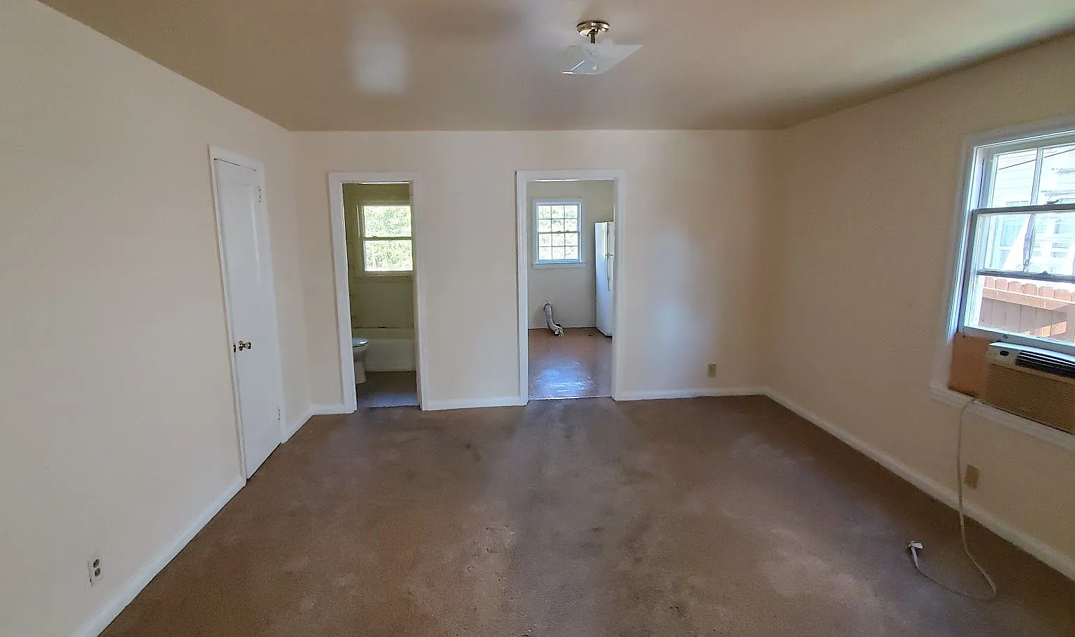 4404 Trinity Ave — Photo 3