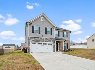 2965 Grassy Knoll Cres, Thomasville, NC 27360