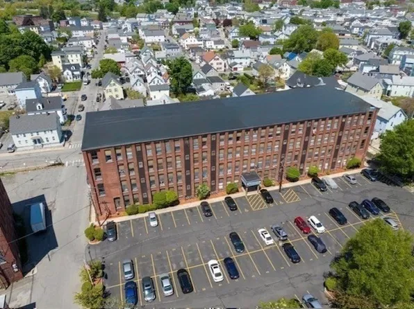 34 Newhall St APT 212, Lowell, MA 01852