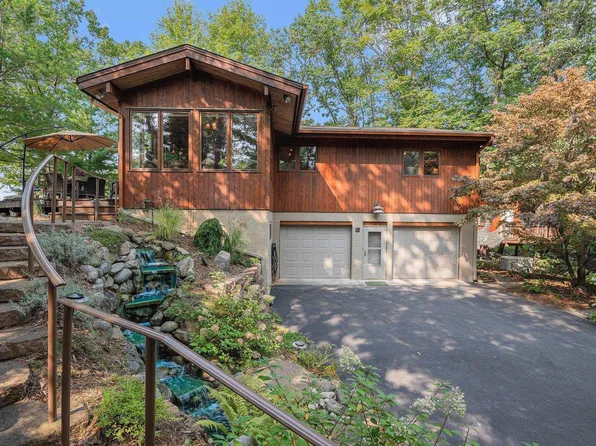 7248 N Bayshore Dr, Elk Rapids, MI 49629