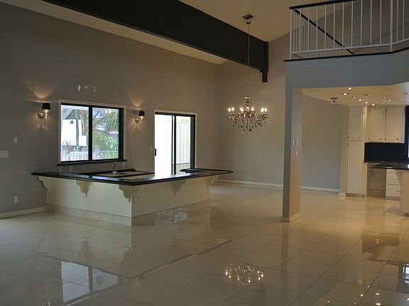 Bar and Dinning room