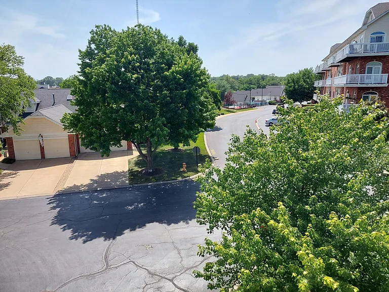 7378 Whitehall Colonial Ln — Photo 20